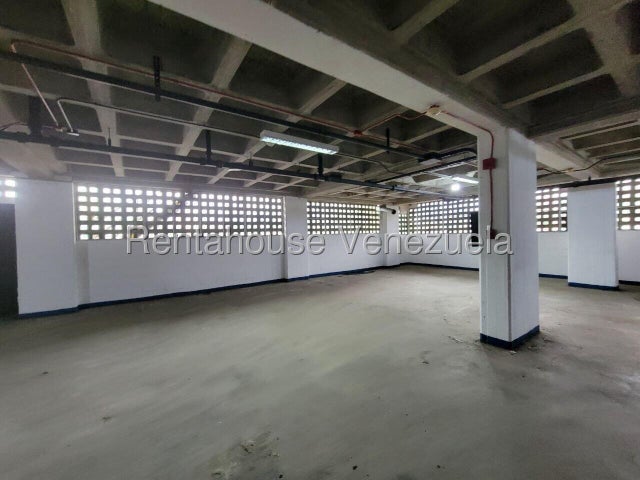 62301